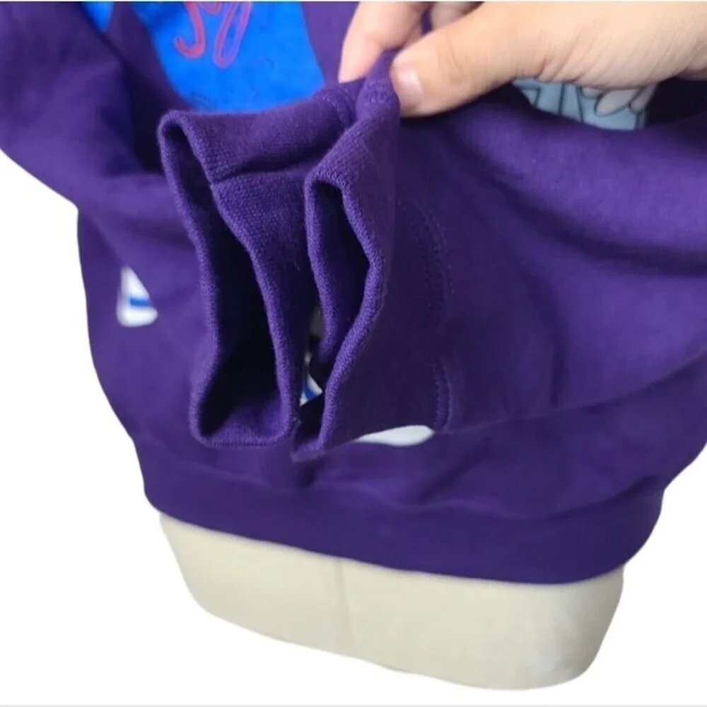 Looney Tunes Bugs Bunny Tasmanian Devil Baseball Purple Crewneck Vintage Sweater - Picture 4 of 8